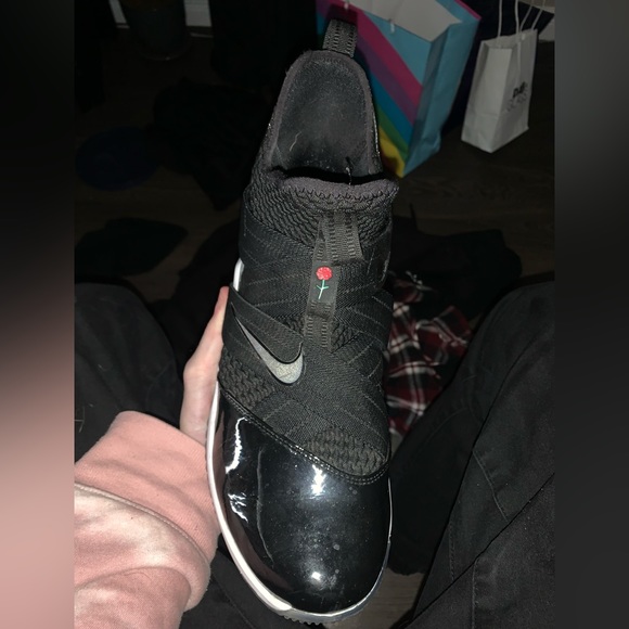 Size 9 Nike lebron soldier 12 - Picture 1 of 1